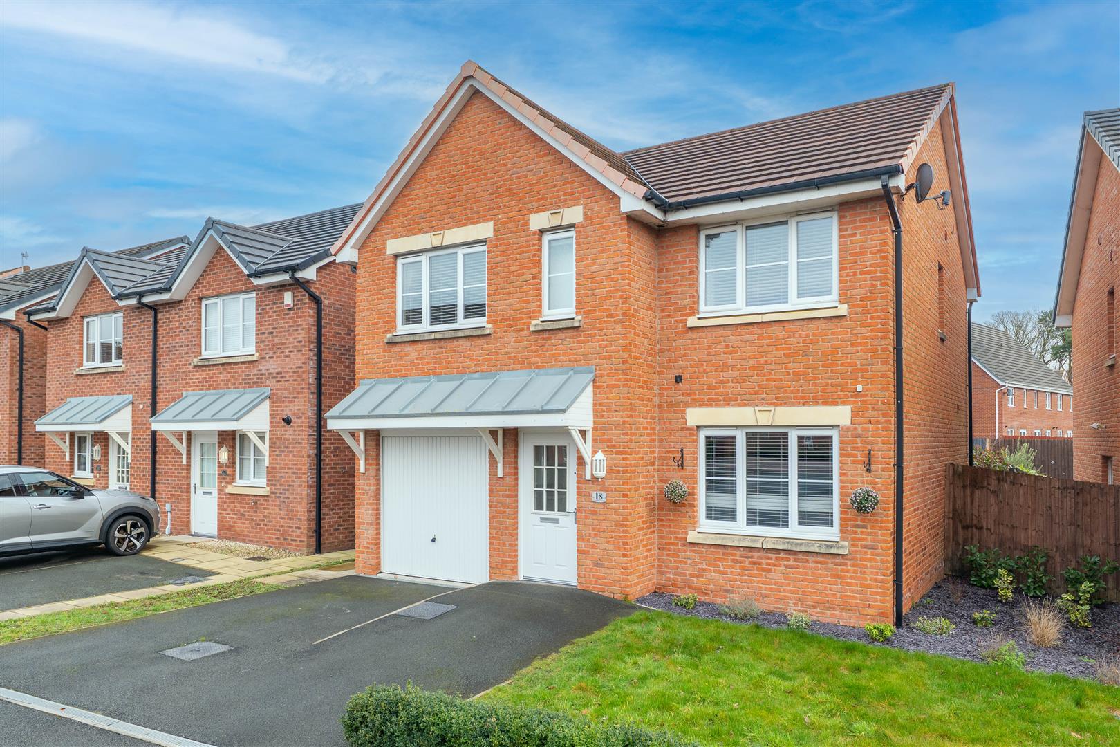 4 bed property in Old Thorns Crescent, Chorley